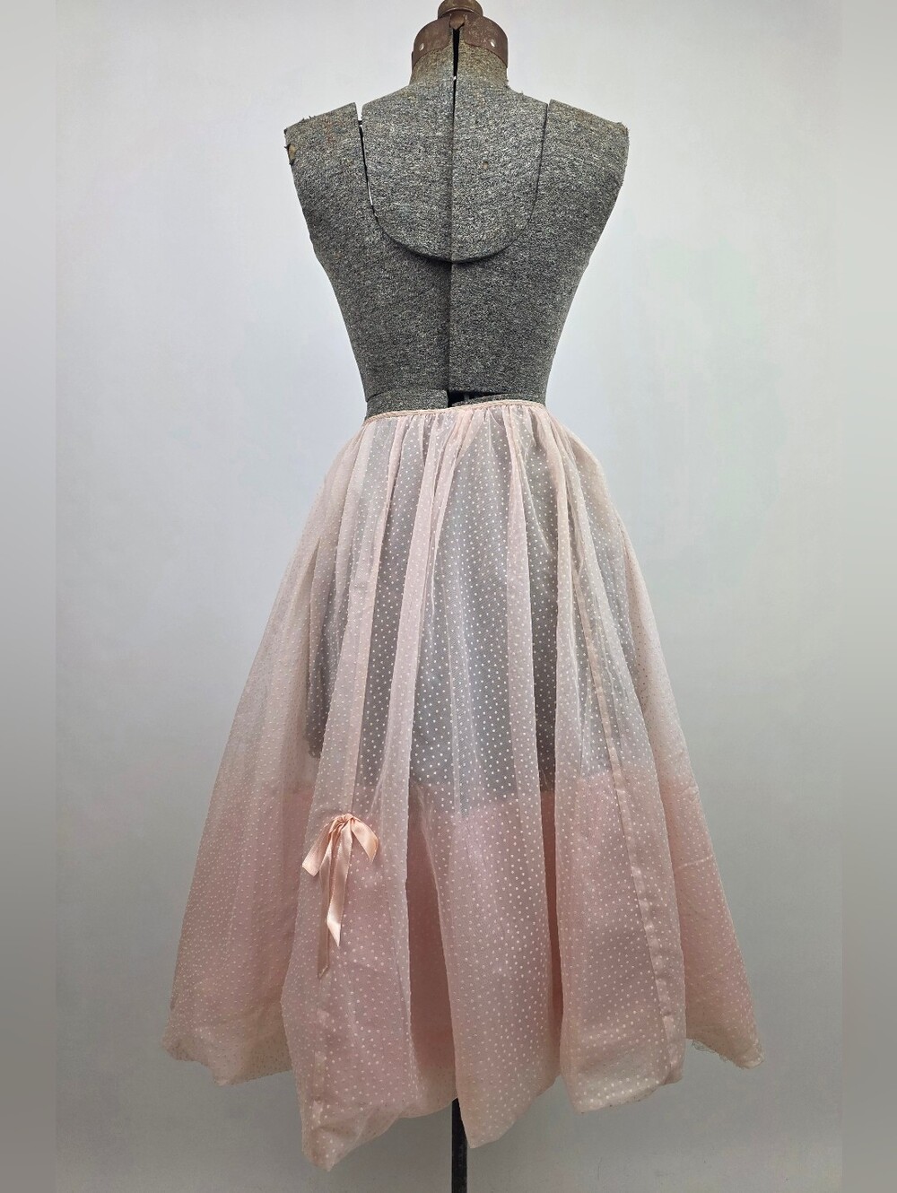Colonial Lady by California Vintage 50's Women's Light Pink Lace Crinolin Skirt - Picture 2 of 7